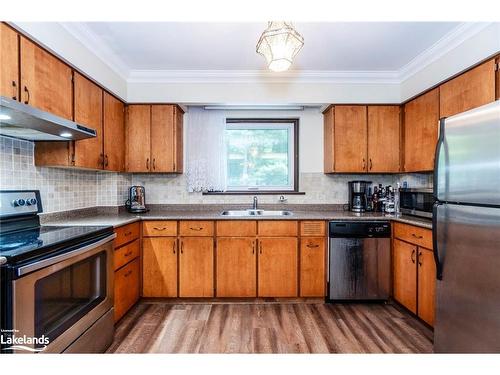 9 Bourgeois Court, Tiny, ON - Indoor Photo Showing Kitchen With Double Sink