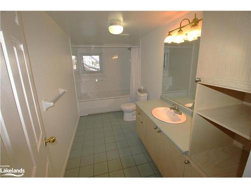 153-53 Trott Boulevard, Collingwood, ON - Indoor Photo Showing Bathroom