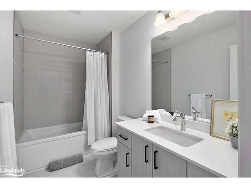 101 Clippers Lane, Town Of Blue Mountains, ON - Indoor Photo Showing Bathroom