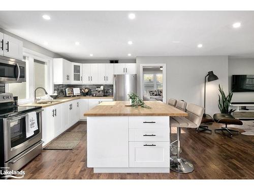 73 Arthur Street, Thornbury, ON - Indoor Photo Showing Kitchen