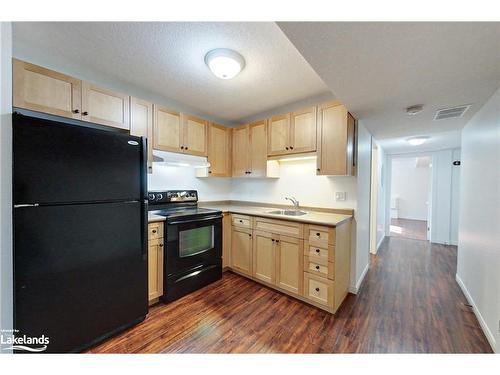 47 Williams Street, Collingwood, ON - Indoor Photo Showing Kitchen