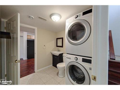 47 Williams Street, Collingwood, ON - Indoor Photo Showing Laundry Room