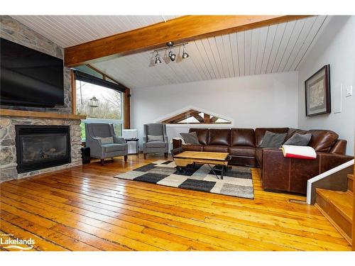 128 James Street, Town Of Blue Mountains, ON - Indoor Photo Showing Living Room With Fireplace