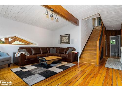 128 James Street, Town Of Blue Mountains, ON - Indoor Photo Showing Living Room