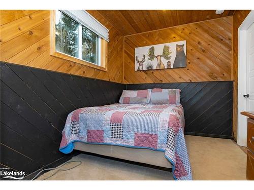 128 James Street, Town Of Blue Mountains, ON - Indoor Photo Showing Bedroom