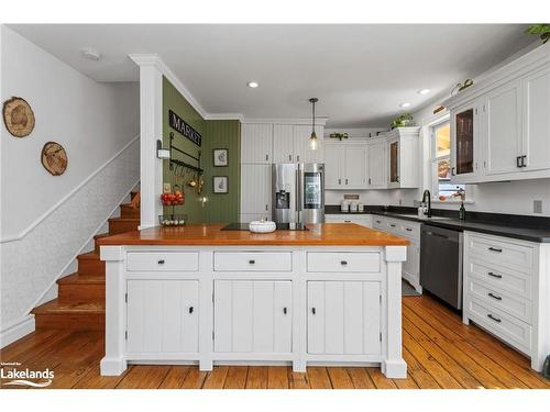 1236 Butter And Egg Road Road, Bracebridge, ON - Indoor Photo Showing Kitchen