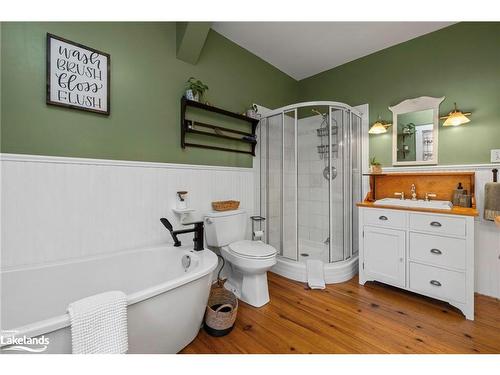 1236 Butter And Egg Road Road, Bracebridge, ON - Indoor Photo Showing Bathroom