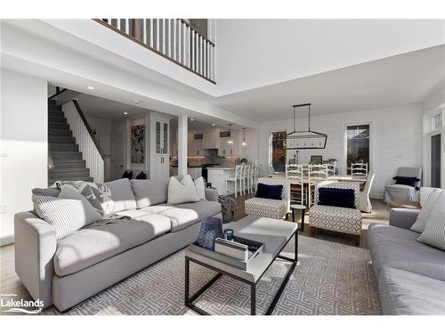 22-1094 Mortimers Point Road, Port Carling, ON - Indoor Photo Showing Living Room