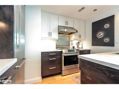 838 Suncrest Circle, Collingwood, ON - Indoor Photo Showing Kitchen