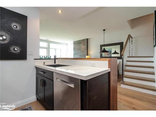 838 Suncrest Circle, Collingwood, ON - Indoor Photo Showing Kitchen