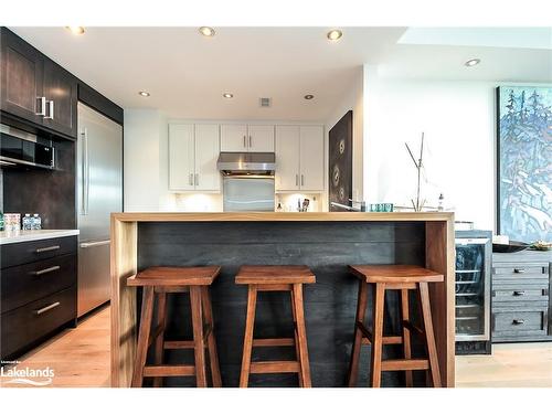 838 Suncrest Circle, Collingwood, ON - Indoor Photo Showing Kitchen