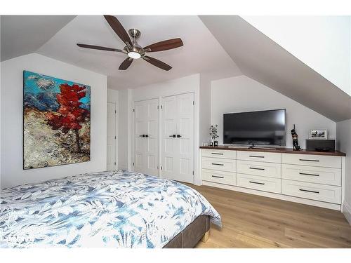 838 Suncrest Circle, Collingwood, ON - Indoor Photo Showing Bedroom