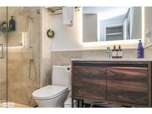 838 Suncrest Circle, Collingwood, ON - Indoor Photo Showing Bathroom