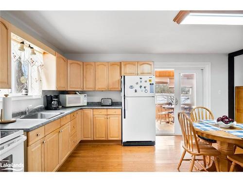 327 Whitestone Lake Road, Whitestone, ON - Indoor Photo Showing Kitchen