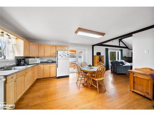 327 Whitestone Lake Road, Whitestone, ON - Indoor Photo Showing Kitchen