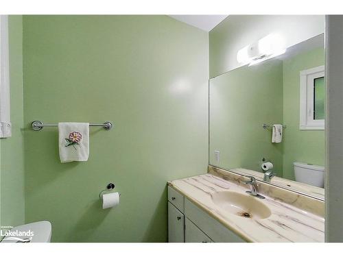 112 Greenfield Drive, Meaford, ON - Indoor Photo Showing Bathroom