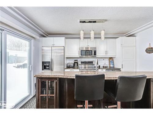 209846 Highway 26, The Blue Mountains, ON - Indoor Photo Showing Kitchen With Stainless Steel Kitchen With Upgraded Kitchen