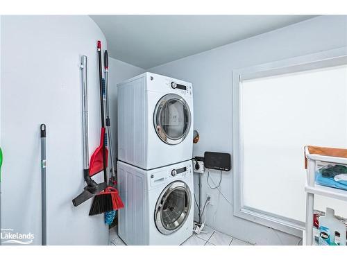 209846 Highway 26, The Blue Mountains, ON - Indoor Photo Showing Laundry Room