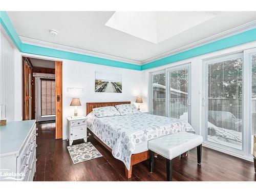 209846 Highway 26, The Blue Mountains, ON - Indoor Photo Showing Bedroom