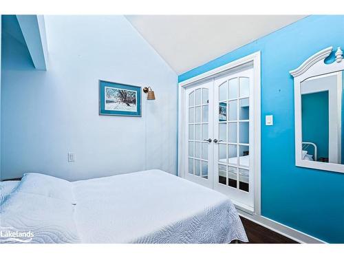 209846 Highway 26, The Blue Mountains, ON - Indoor Photo Showing Bedroom