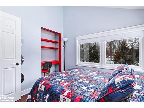 209846 Highway 26, The Blue Mountains, ON - Indoor Photo Showing Bedroom