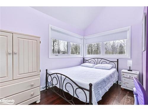 209846 Highway 26, The Blue Mountains, ON - Indoor Photo Showing Bedroom