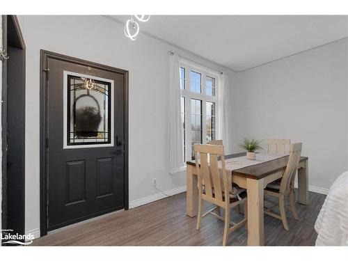 27 Georgias Walk, Victoria Harbour, ON - Indoor Photo Showing Dining Room