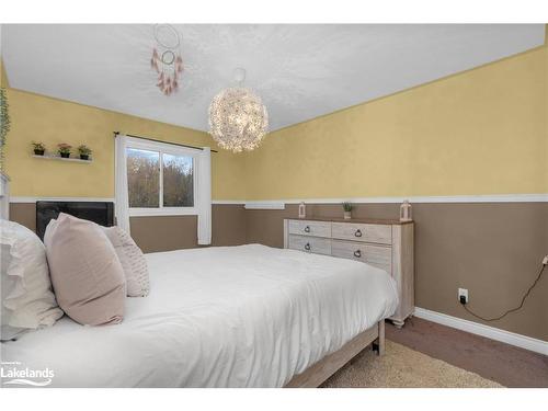 27 Georgias Walk, Victoria Harbour, ON - Indoor Photo Showing Bedroom