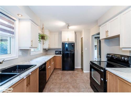 80 Woodland Drive, Midland, ON - Indoor Photo Showing Kitchen With Double Sink