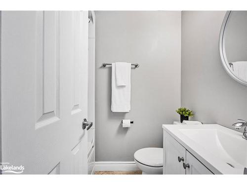 7 67Th Street N, Wasaga Beach, ON - Indoor Photo Showing Bathroom