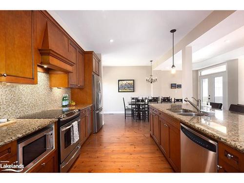 150 National Drive, The Blue Mountains, ON - Indoor Photo Showing Kitchen With Double Sink With Upgraded Kitchen