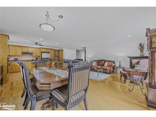 46 Donato Way, Wasaga Beach, ON - Indoor Photo Showing Dining Room