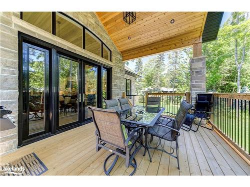 833 Eastdale Drive, Wasaga Beach, ON - Outdoor With Deck Patio Veranda With Exterior