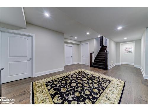 833 Eastdale Drive, Wasaga Beach, ON - Indoor Photo Showing Other Room