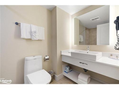 3108/3110-9 Harbour Street E, Collingwood, ON - Indoor Photo Showing Bathroom