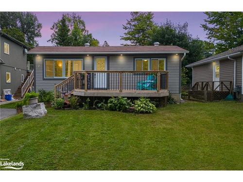 7 67Th Street N, Wasaga Beach, ON - Outdoor With Deck Patio Veranda