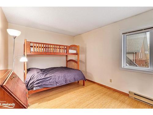 61-22 Ramblings Way, Collingwood, ON - Indoor Photo Showing Bedroom