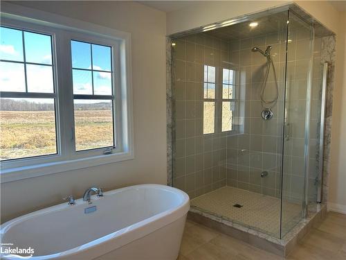 194 Union Boulevard, Wasaga Beach, ON - Indoor Photo Showing Bathroom