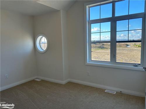 194 Union Boulevard, Wasaga Beach, ON - Indoor Photo Showing Other Room