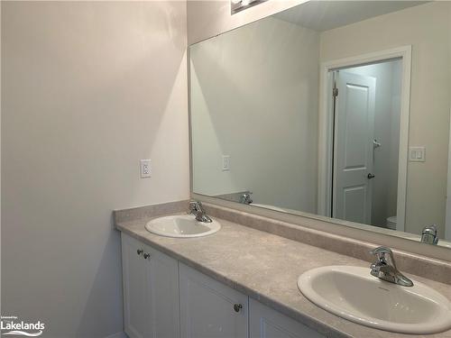 194 Union Boulevard, Wasaga Beach, ON - Indoor Photo Showing Bathroom