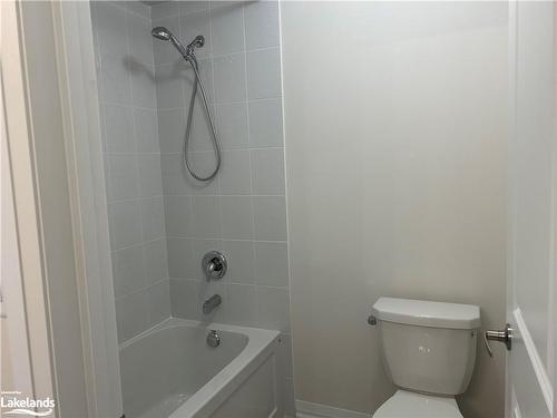 194 Union Boulevard, Wasaga Beach, ON - Indoor Photo Showing Bathroom