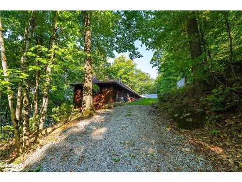 1030 Mccabe Road, Baysville, ON - Outdoor