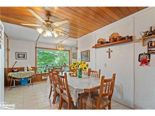 1030 Mccabe Road, Baysville, ON - Indoor Photo Showing Dining Room