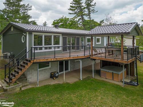 1628 River Road W, Wasaga Beach, ON - Outdoor With Deck Patio Veranda