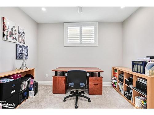 126 West Ridge Drive, Thornbury, ON - Indoor Photo Showing Other Room