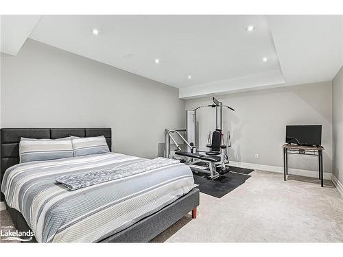 126 West Ridge Drive, Thornbury, ON - Indoor Photo Showing Bedroom