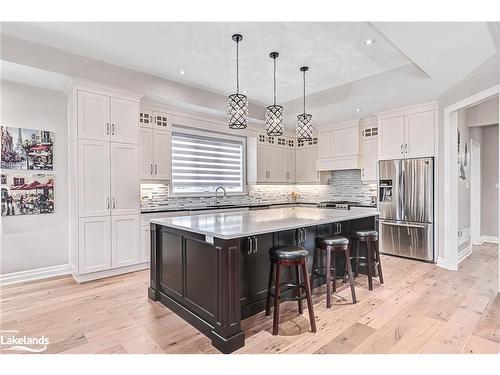 126 West Ridge Drive, Thornbury, ON - Indoor Photo Showing Kitchen With Upgraded Kitchen