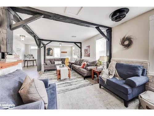 726004 22B Side Road, Grey Highlands, ON -  Photo Showing Living Room