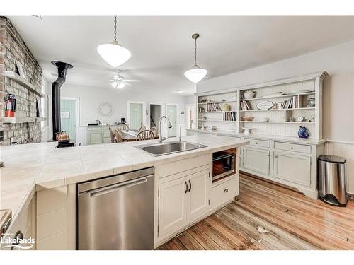 726004 22B Side Road, Grey Highlands, ON - Indoor Photo Showing Kitchen