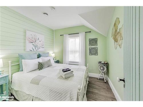 726004 22B Side Road, Grey Highlands, ON - Indoor Photo Showing Bedroom